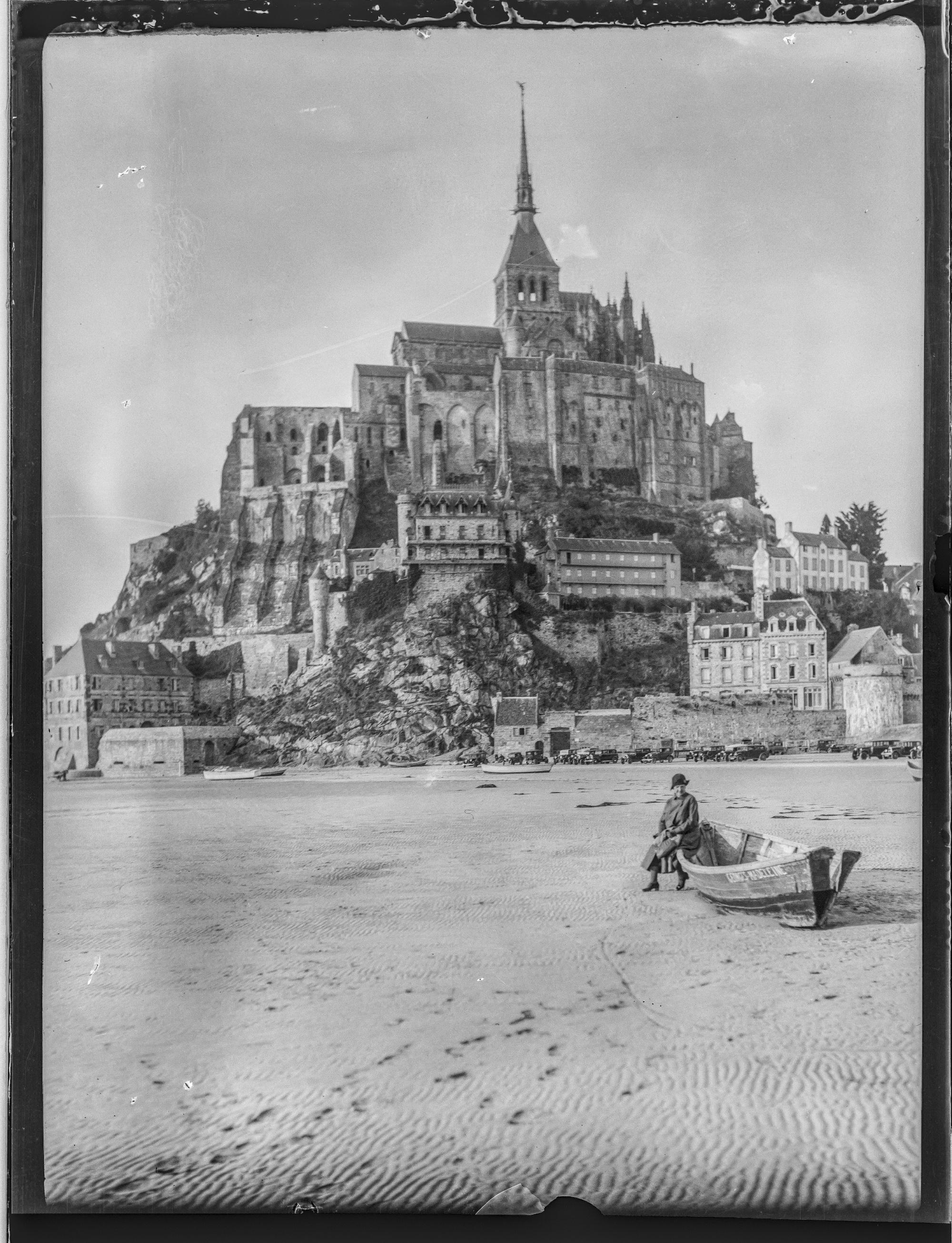 Blick auf die Insel Mont-Saint-Michel, um 1925 (AEB, Rep. 70 NLT 23-Foto MontStMichel 2)